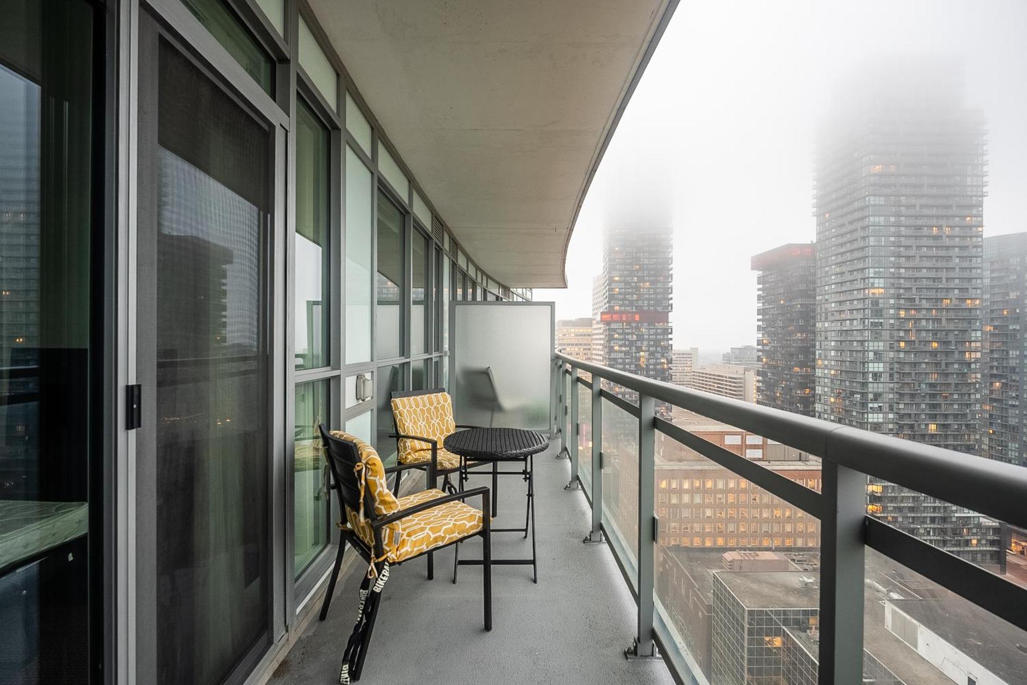 Modern Dunfield Ave Condos By Globalstay Toronto Luaran gambar