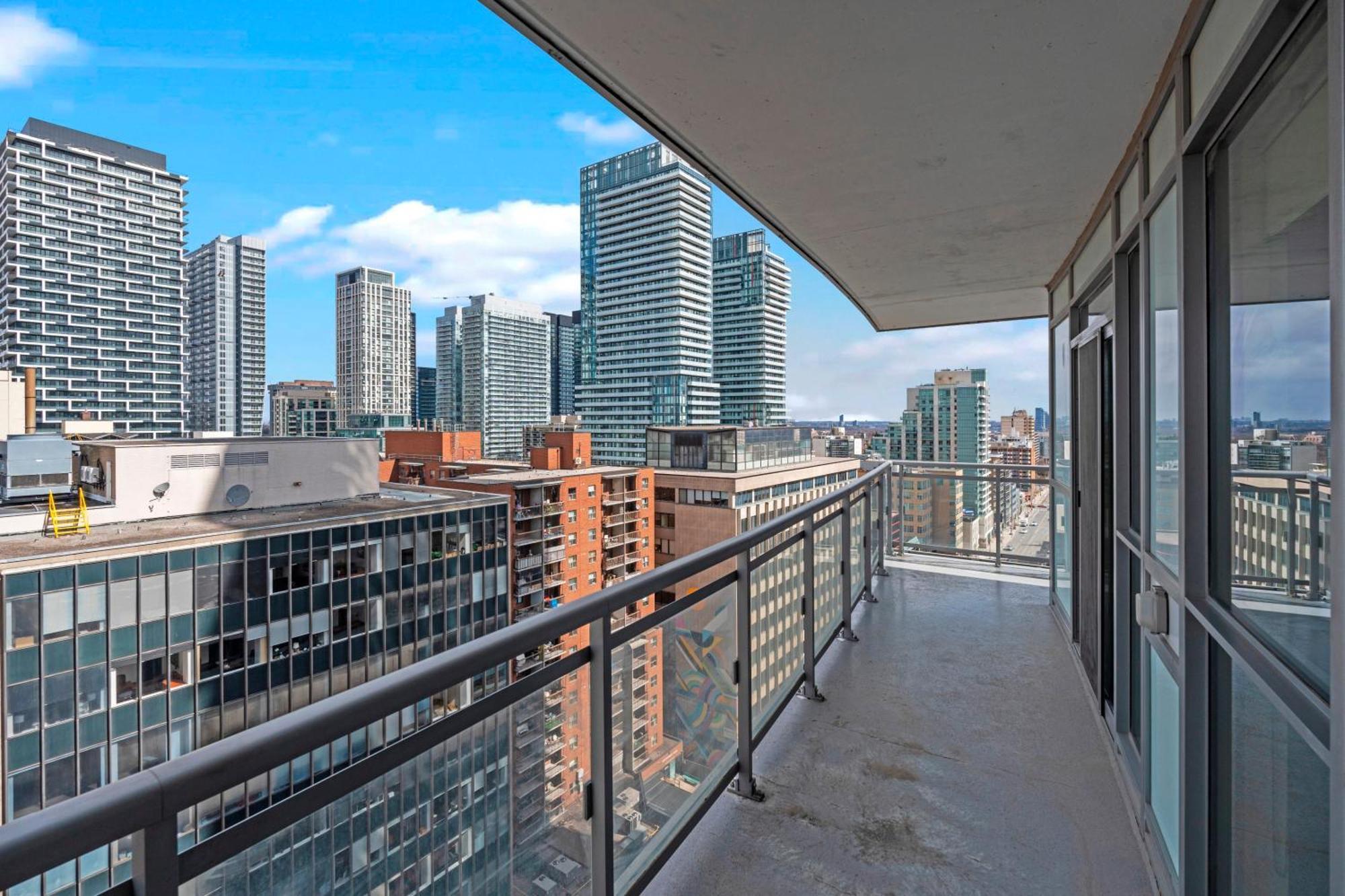 Modern Dunfield Ave Condos By Globalstay Toronto Luaran gambar